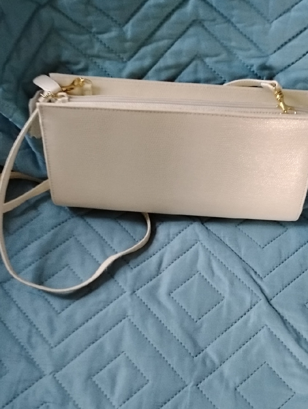 Giani Bernini Women's Crossbody Bag in Cream NWOT - Picture 8 of 10
